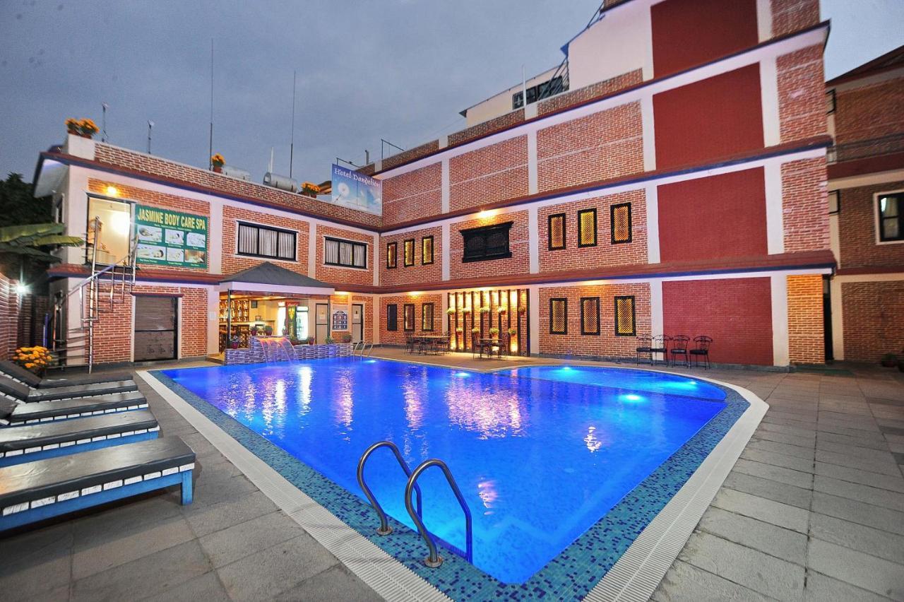 Hotel Dandelion Покхара Экстерьер фото
