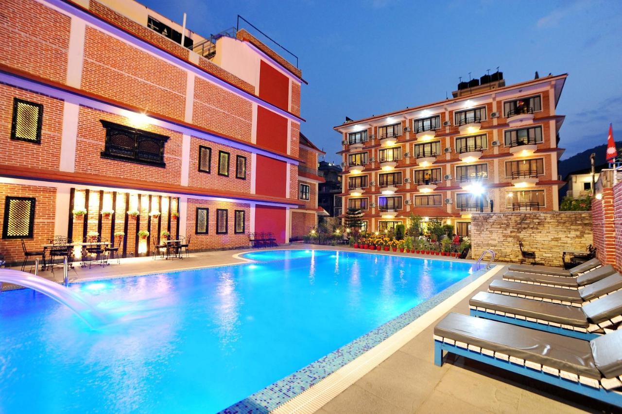 Hotel Dandelion Покхара Экстерьер фото