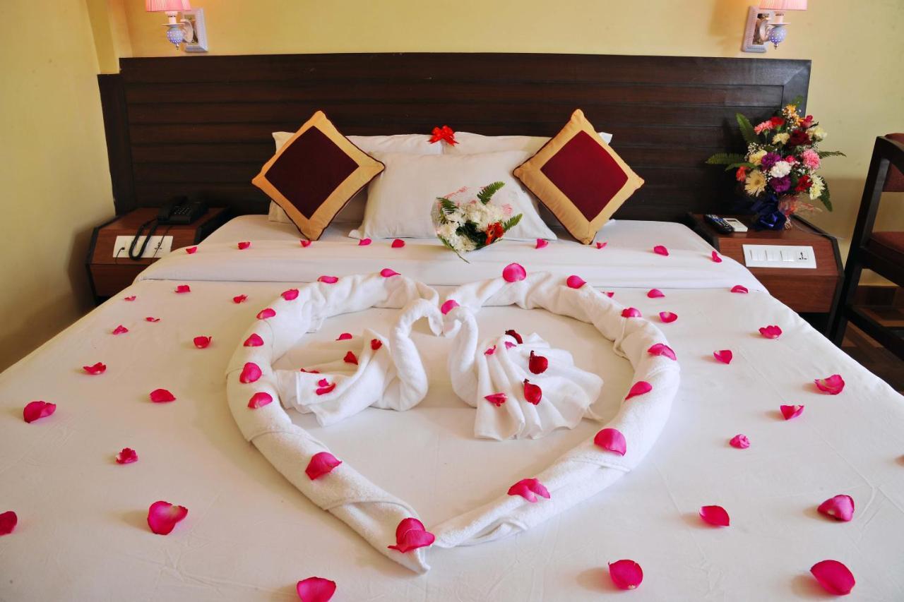 Hotel Dandelion Покхара Экстерьер фото